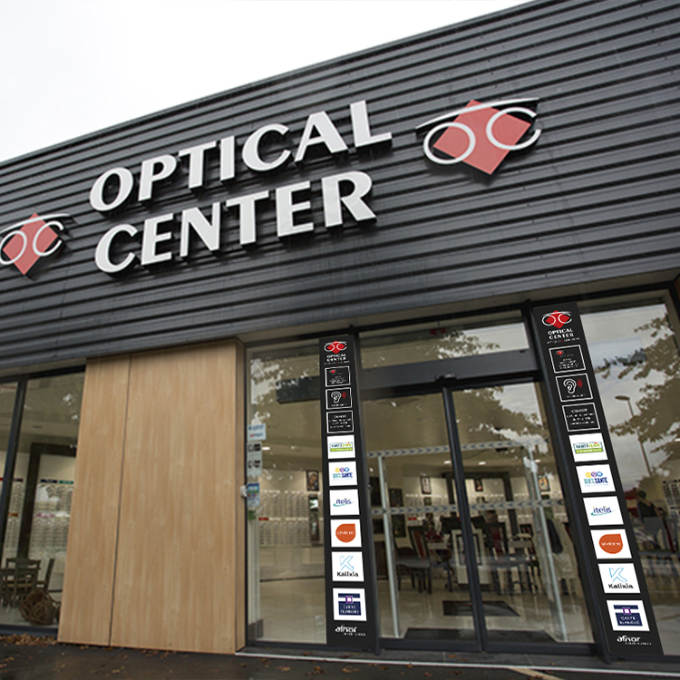 Stickers mutuelles vitrine Optical Center